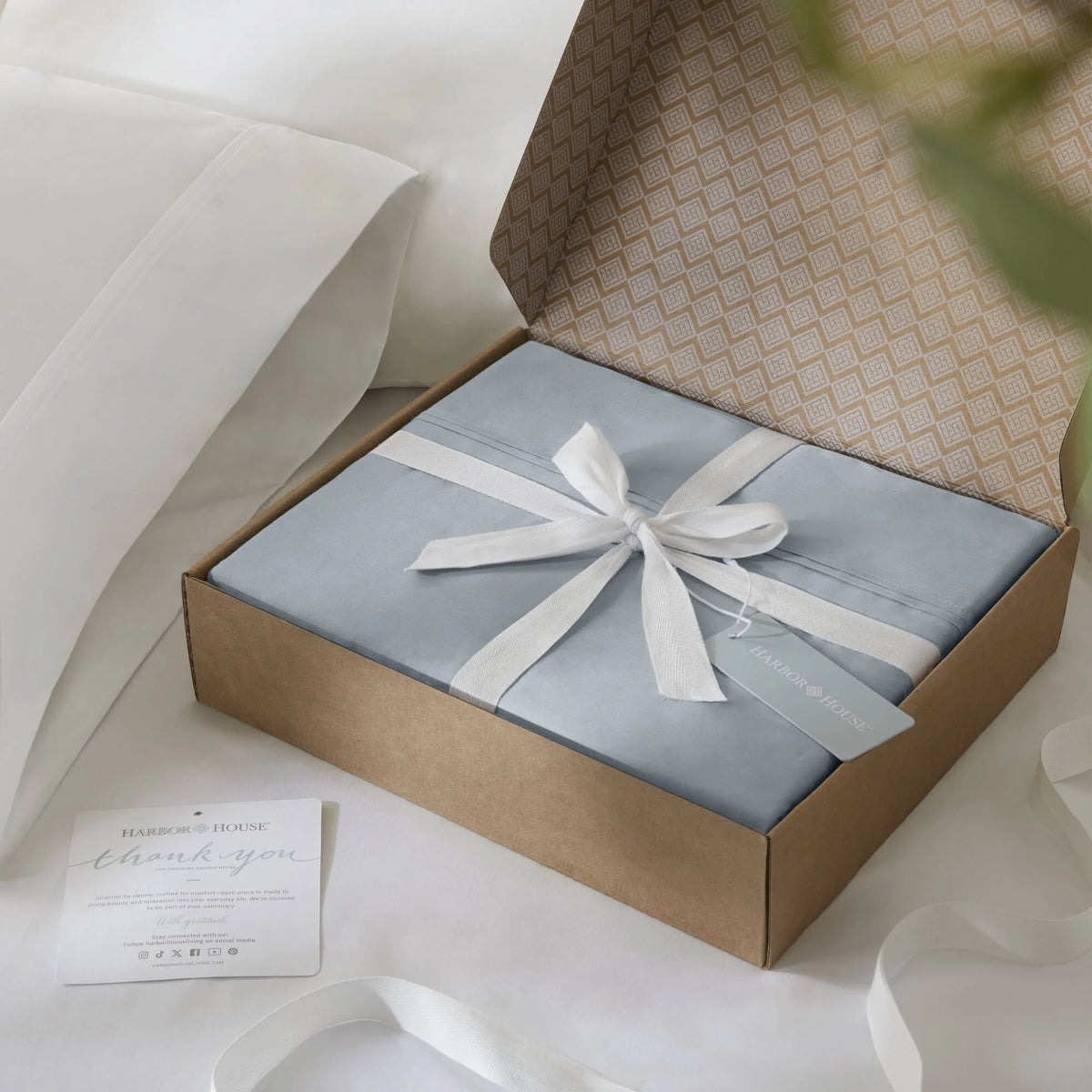 Blue Cal King 4 Pieces Sateen Sheet Set S45712