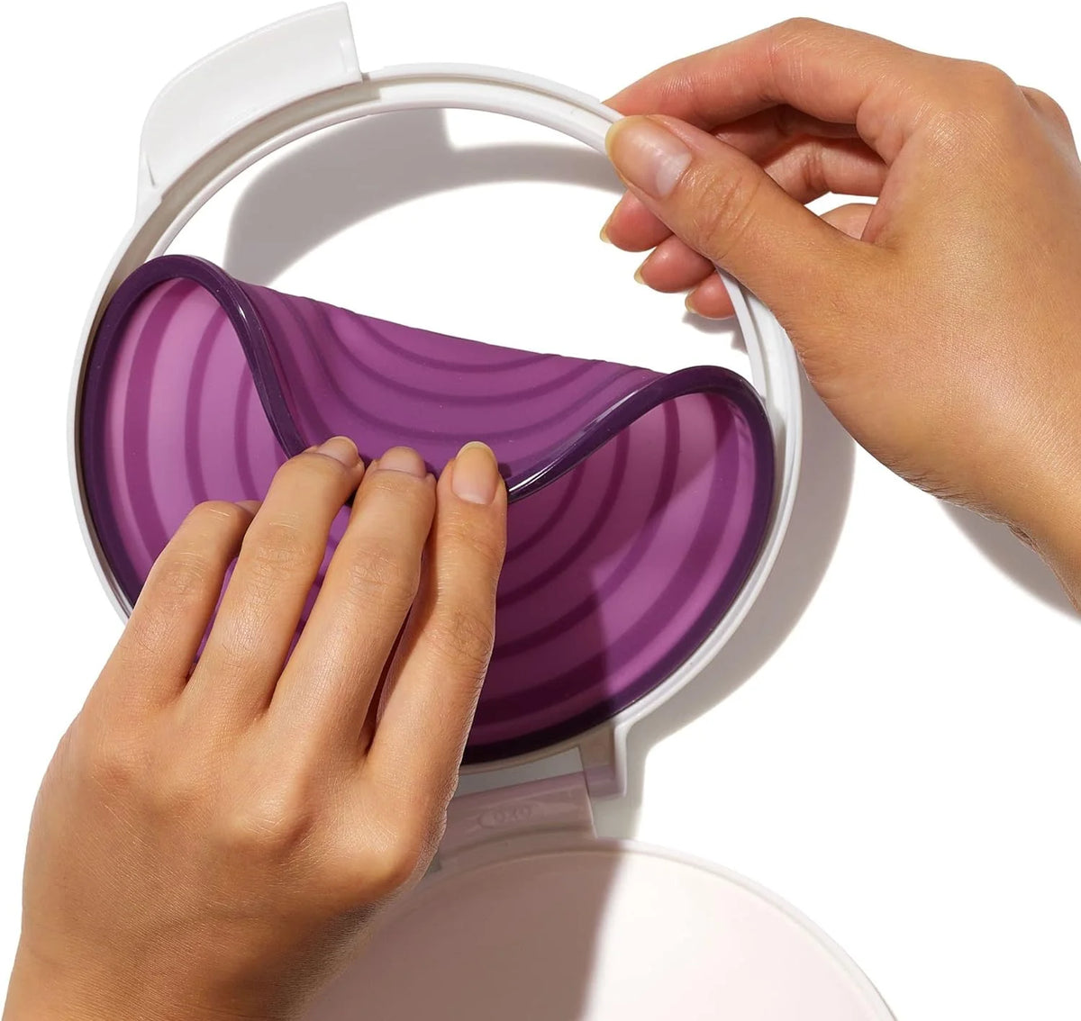 White Reusable Silicone Onion Saver J567