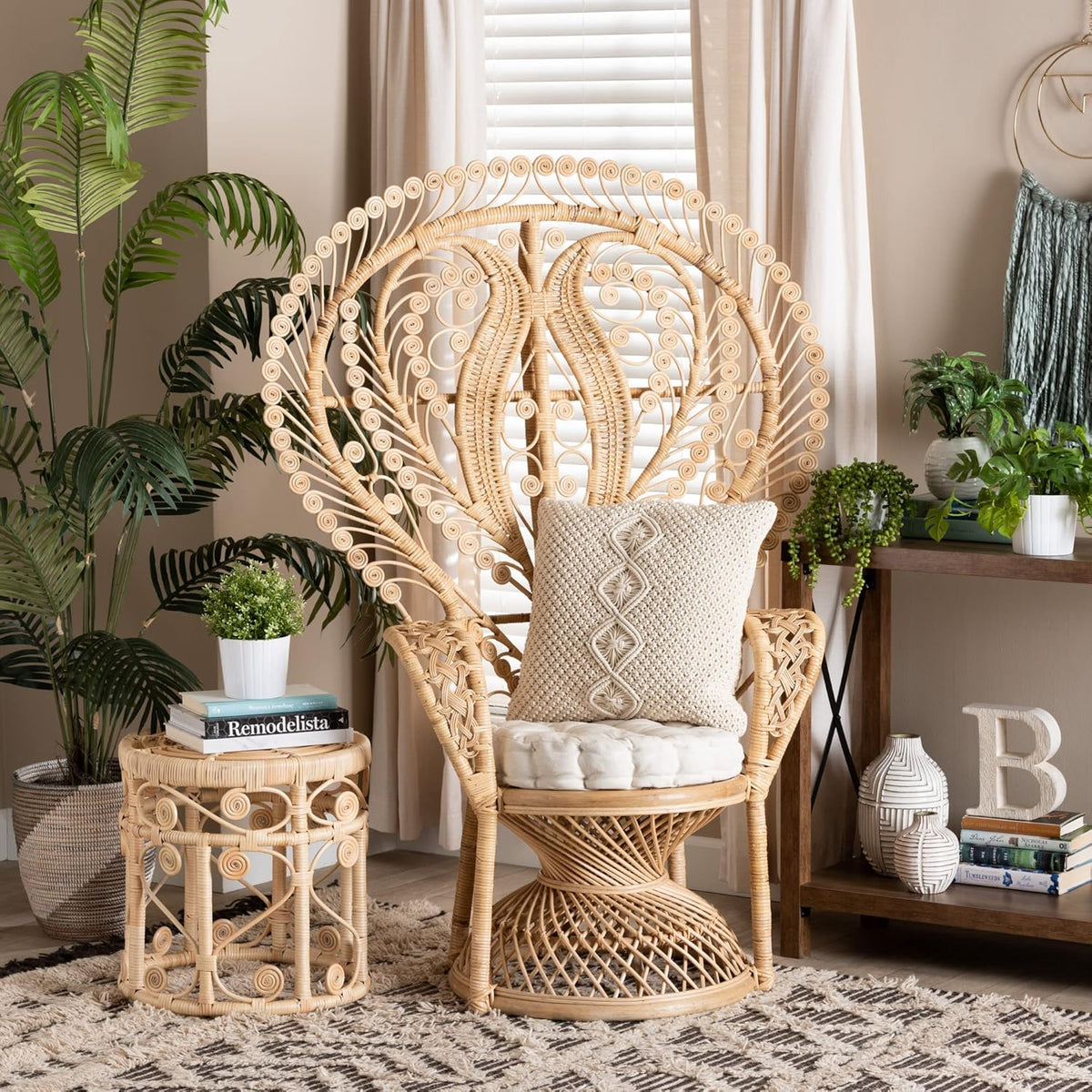 Oversized Natural Rattan Peacock Chair H9434