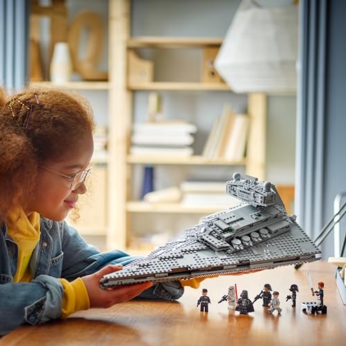LEGO Star Wars Imperial Star Destroyer Building Toys Set with 6 Minifigure Toys A666