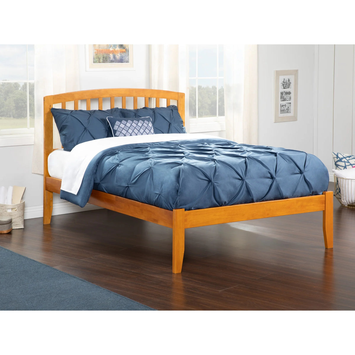 Queen Size Solid Wood Platform Bed T316