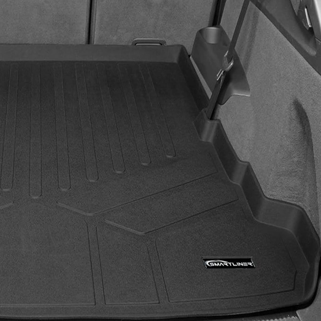 Black Cargo Liner P346