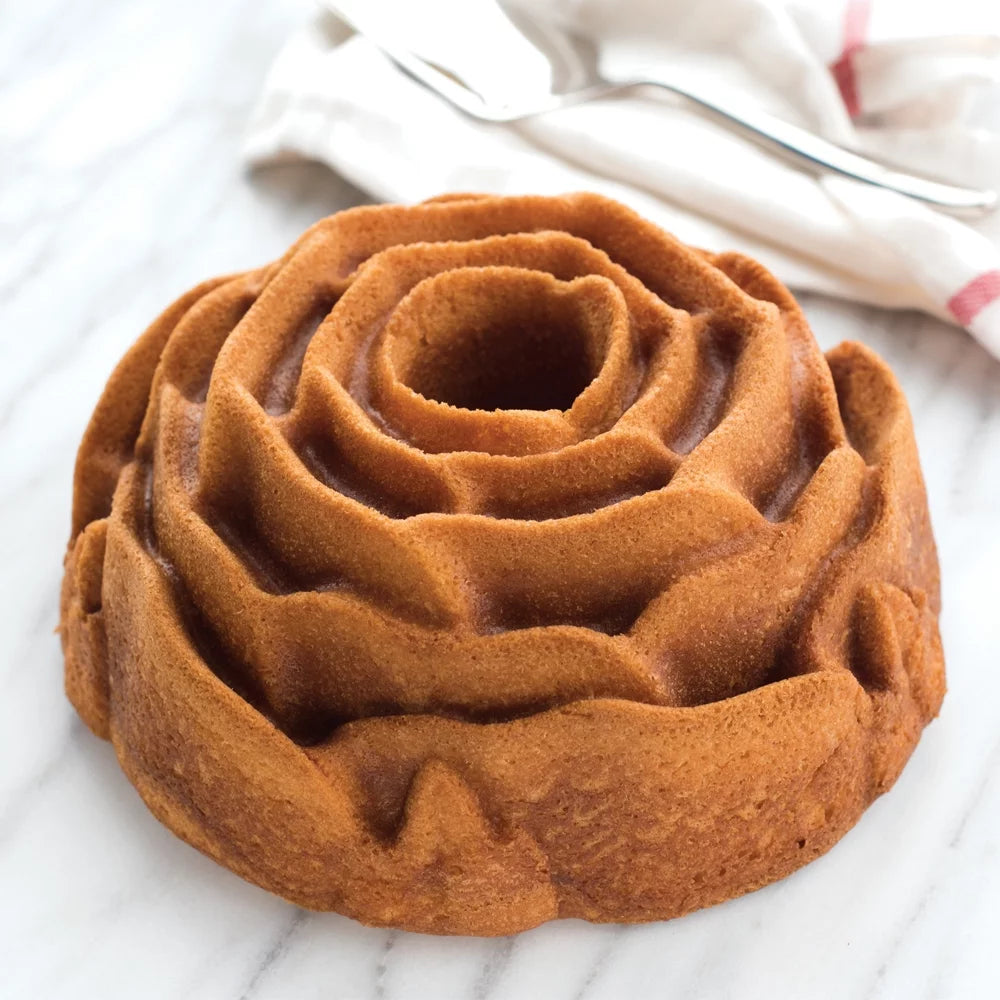Cast Aluminum Bundt Pan D463649